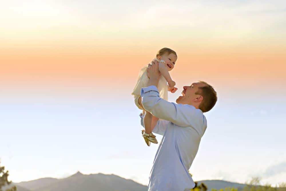 dad-daughter-pose-idea