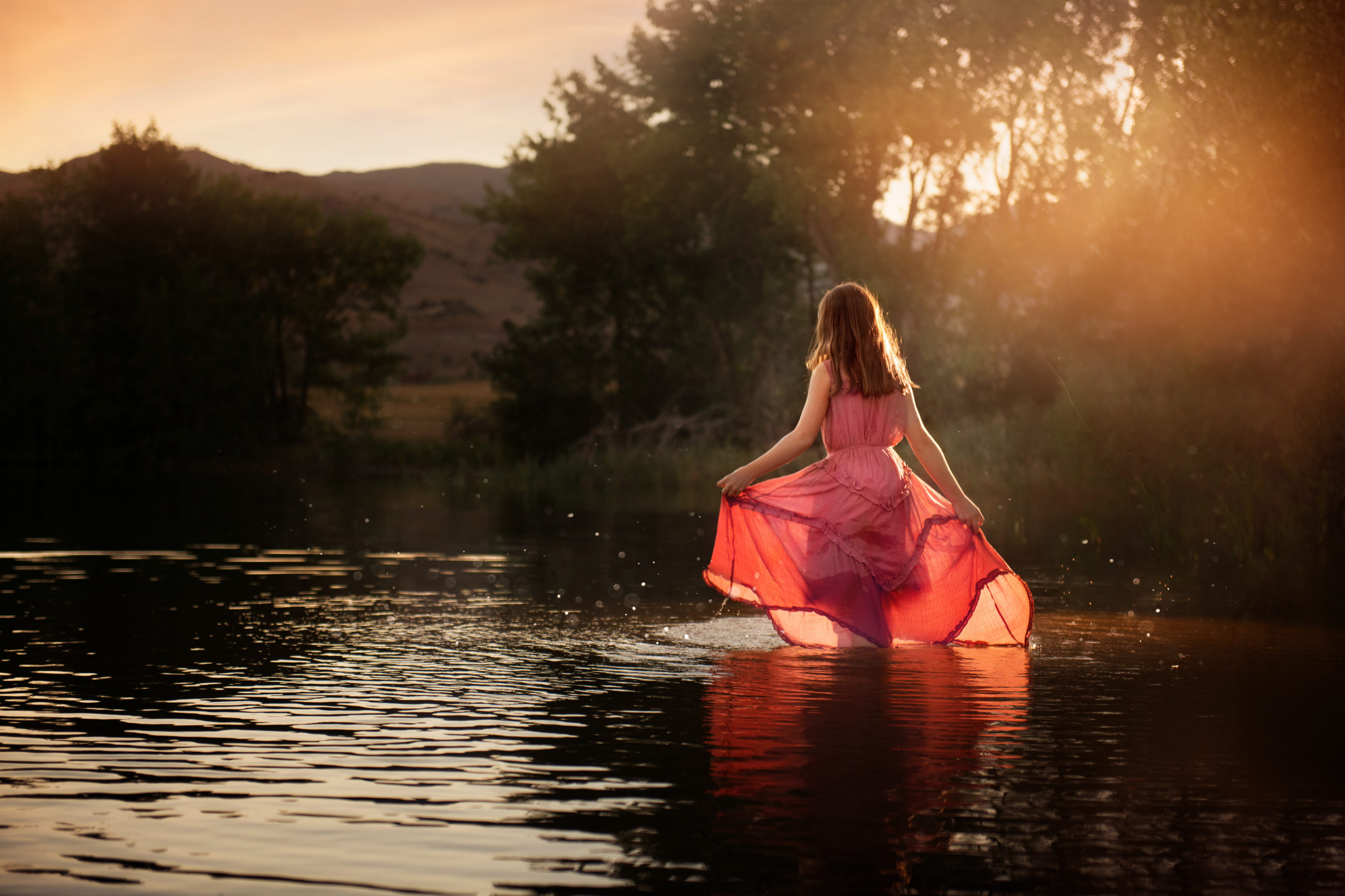 girl in lake at sunset boulder photographer